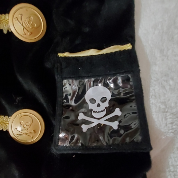 PIRATE costume Halloween Melissa and Doug skull bones top only age 3-6 - Picture 3 of 10